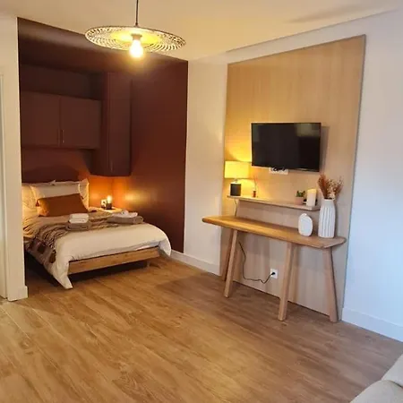 Apartment Limiria *